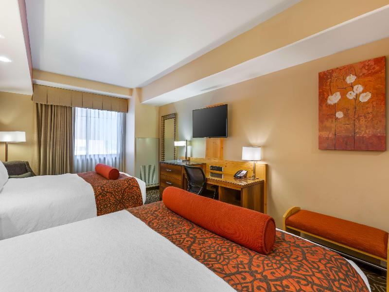 Best Western Premier Ivy Inn & Suites image