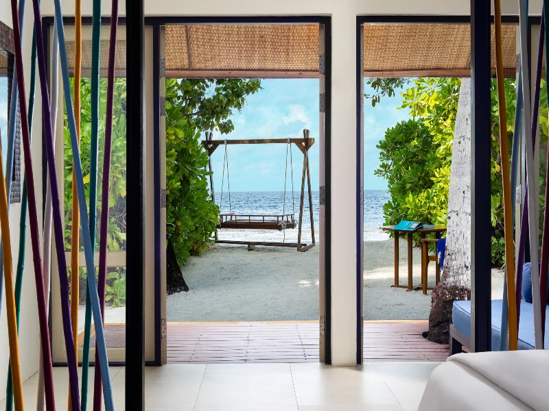 room detail thumbnail 2