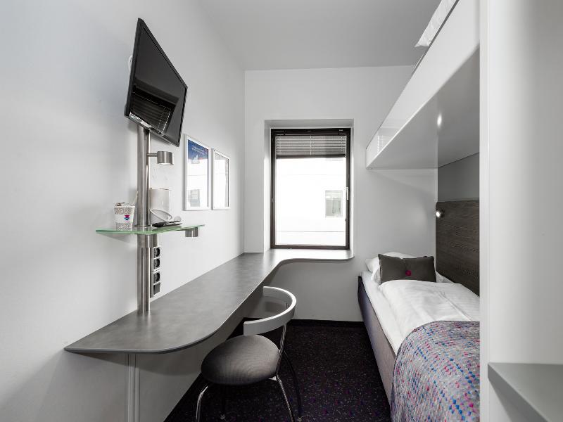 room detail thumbnail 2