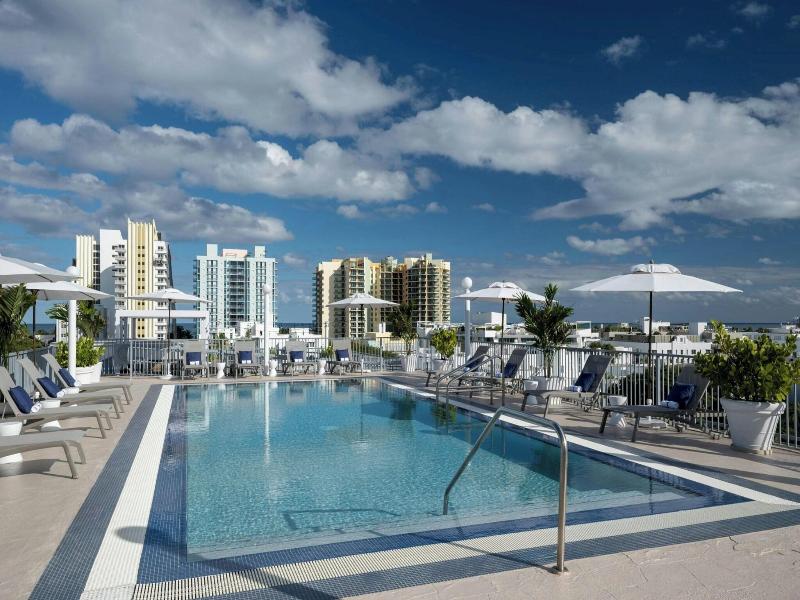 Courtyard Miami Beach South Beach image