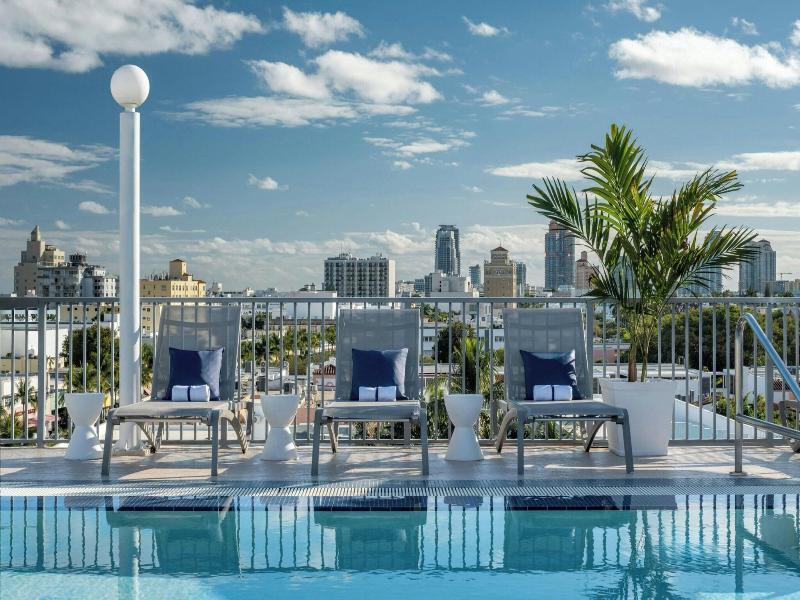 Courtyard Miami Beach South Beach image