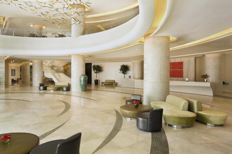 Hilton Capital Grand Abu Dhabi