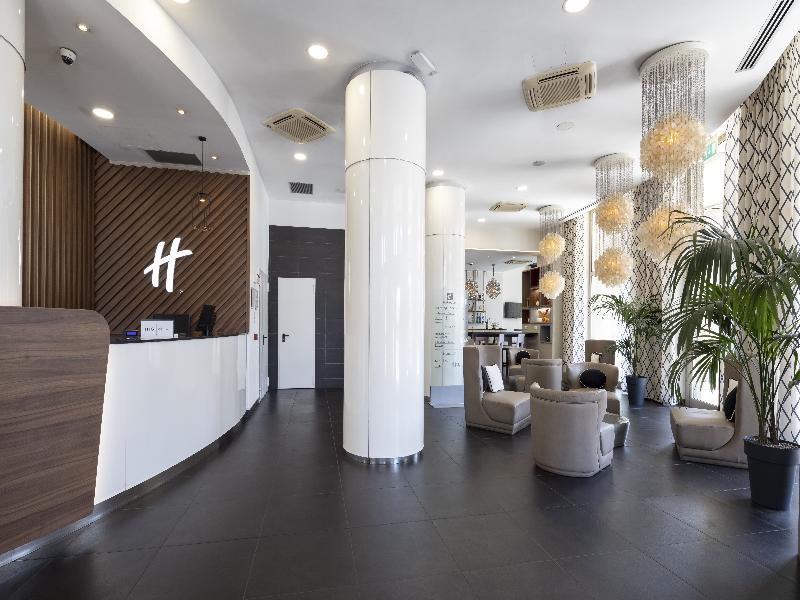 Holiday Inn Genoa City image