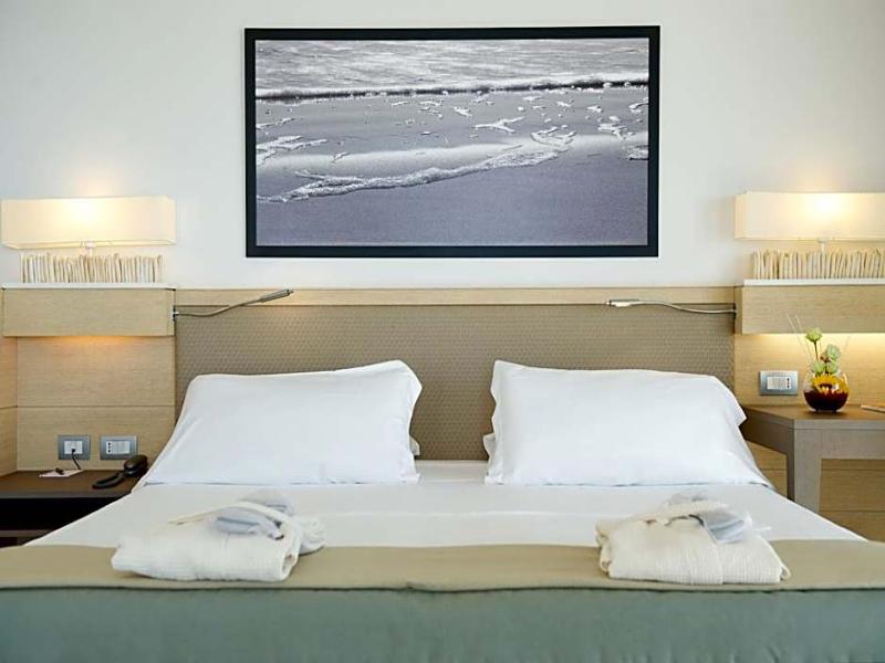 Capovaticano Resort Thalasso Spa image
