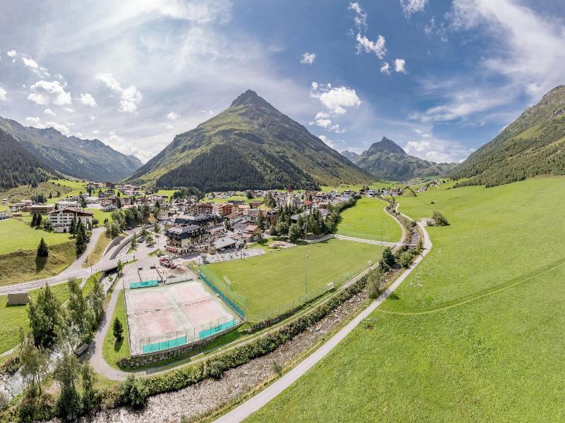 Fluchthorn image