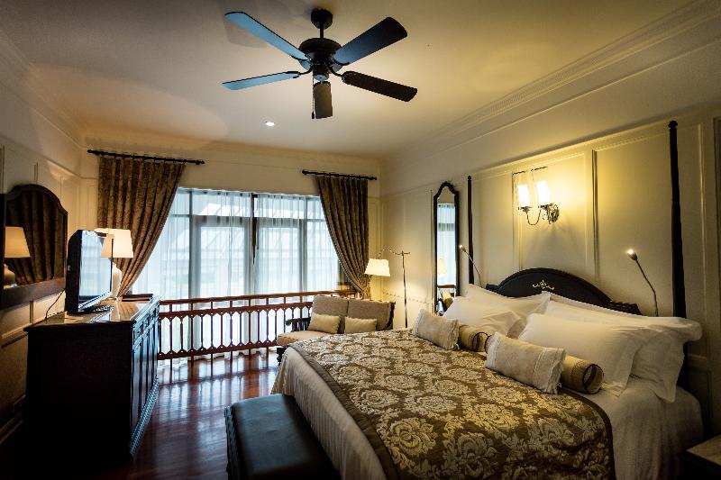 Centara Grand Beach Resort Hua Hin