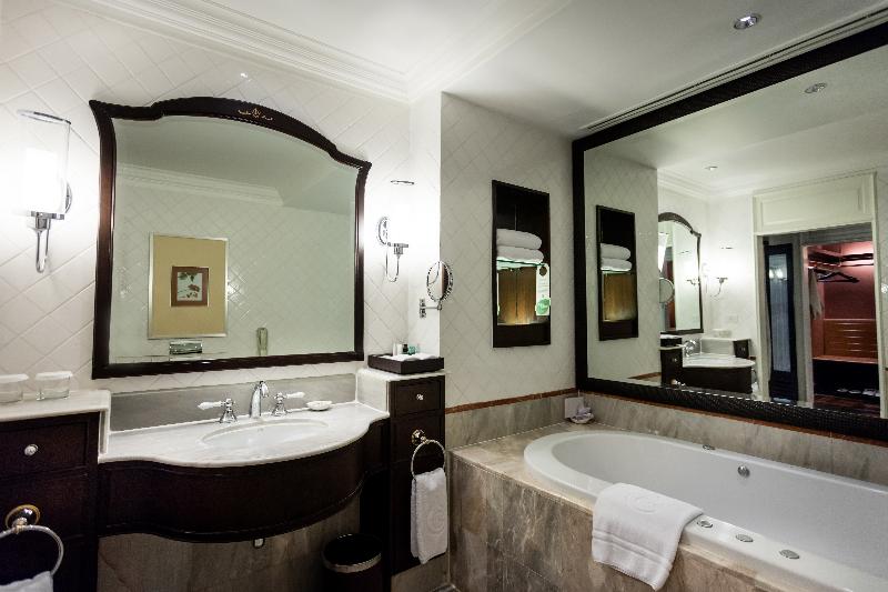 Centara Grand Beach Resort Hua Hin