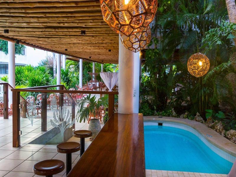 Travellers Beach Hotel & Club image