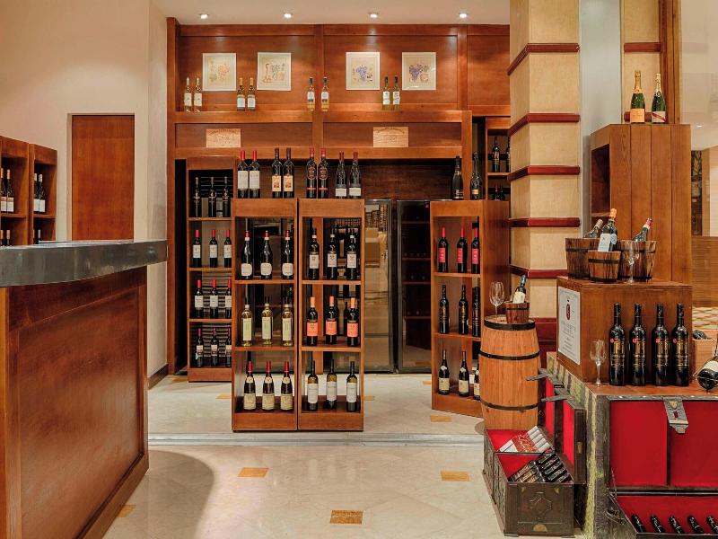 Sheraton Club des Pins image