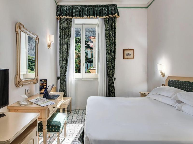 Imperial Hotel Tramontano image