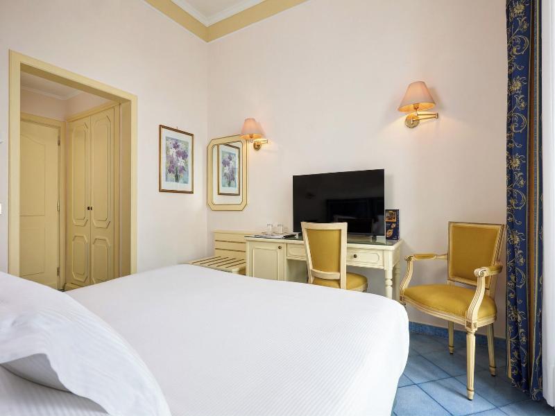 Imperial Hotel Tramontano image