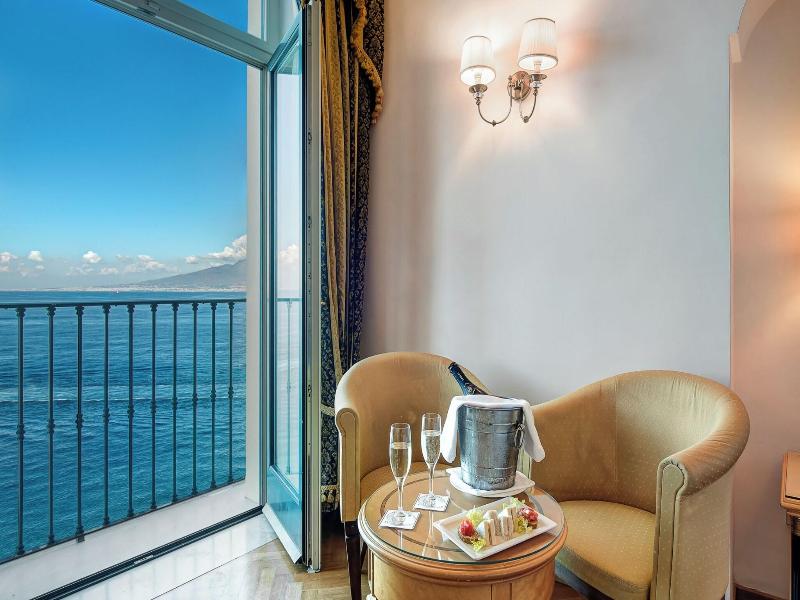 Imperial Hotel Tramontano image