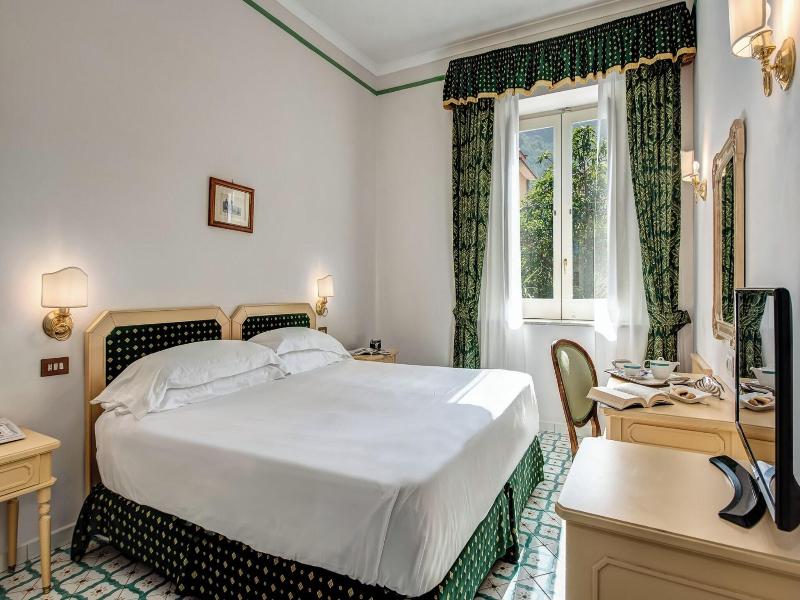 Imperial Hotel Tramontano image