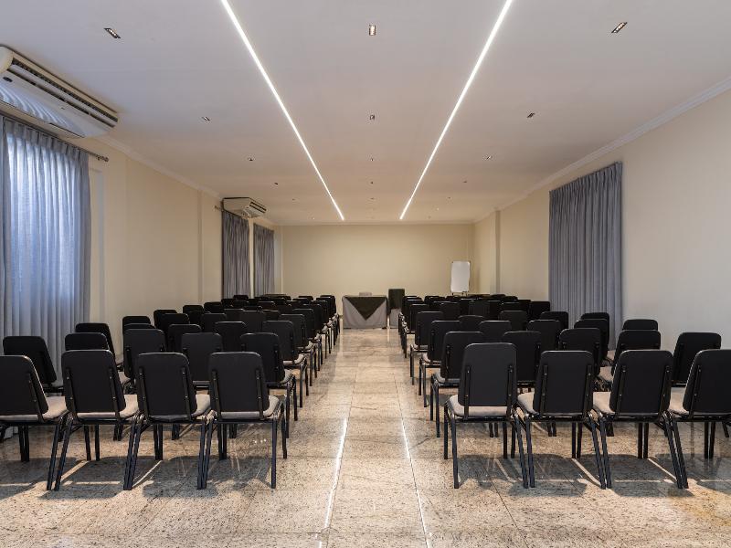 Hotel Golden Park Uberaba By Nacional Inn image