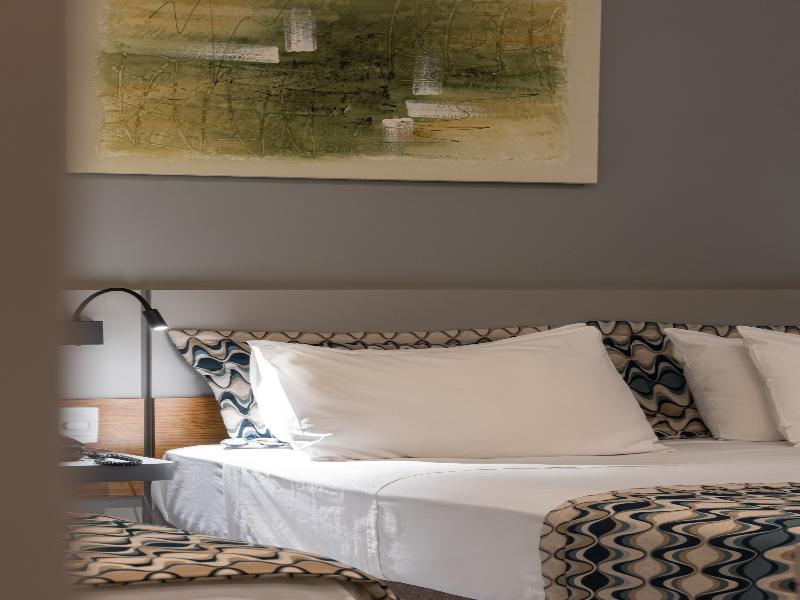 Hotel Golden Park Uberaba By Nacional Inn image