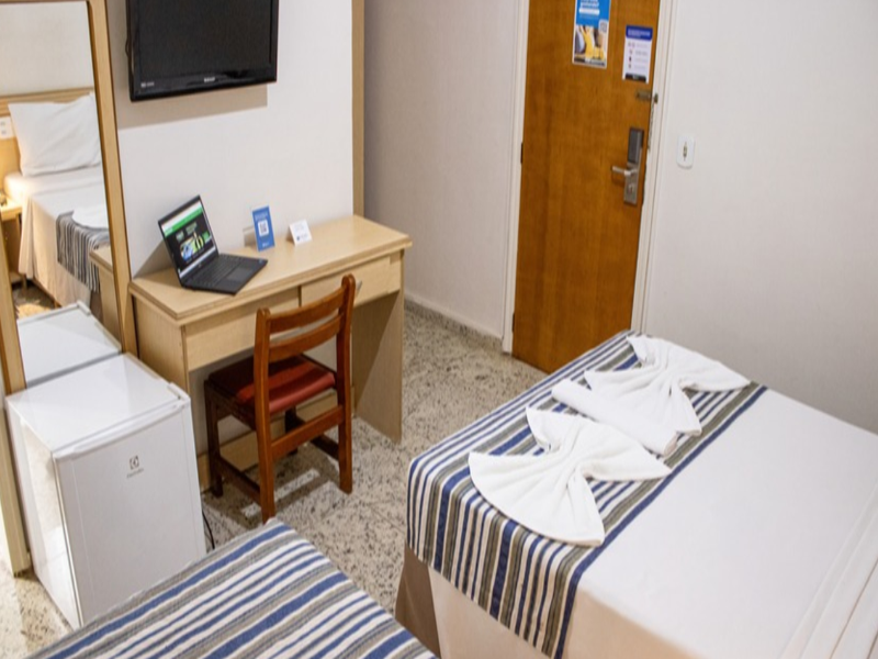Hotel Dan Inn Barretos By Nacional Inn image