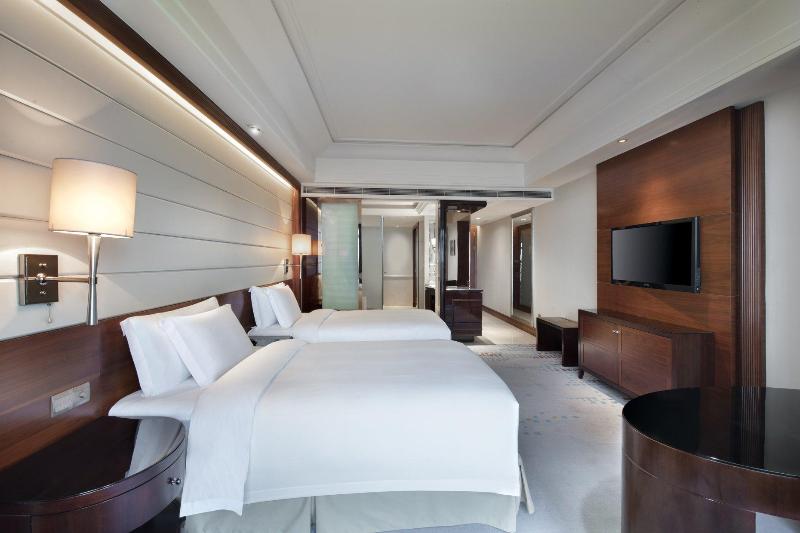 Crowne Plaza Nanchang Riverside image