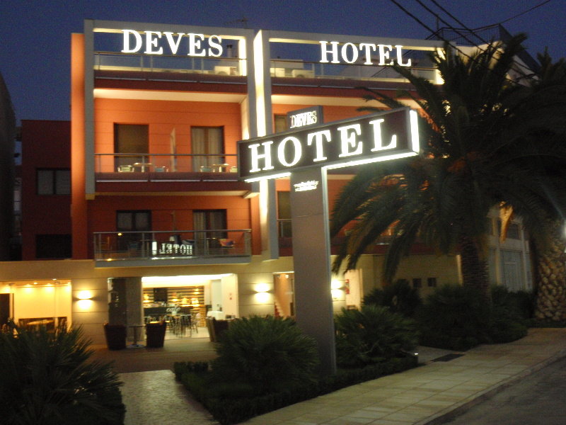 DEVES HOTEL