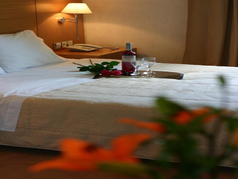Deves hotel image