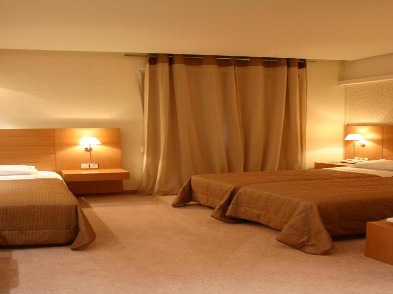 Deves hotel image