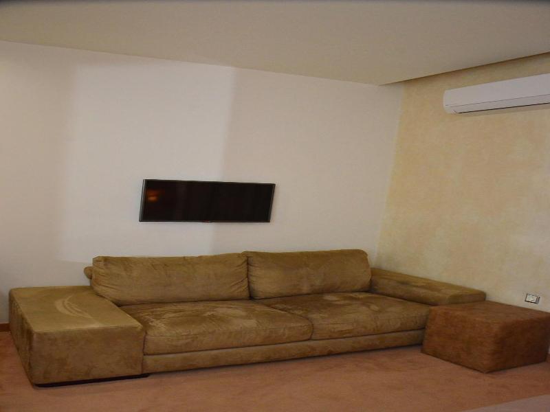 Deves hotel image