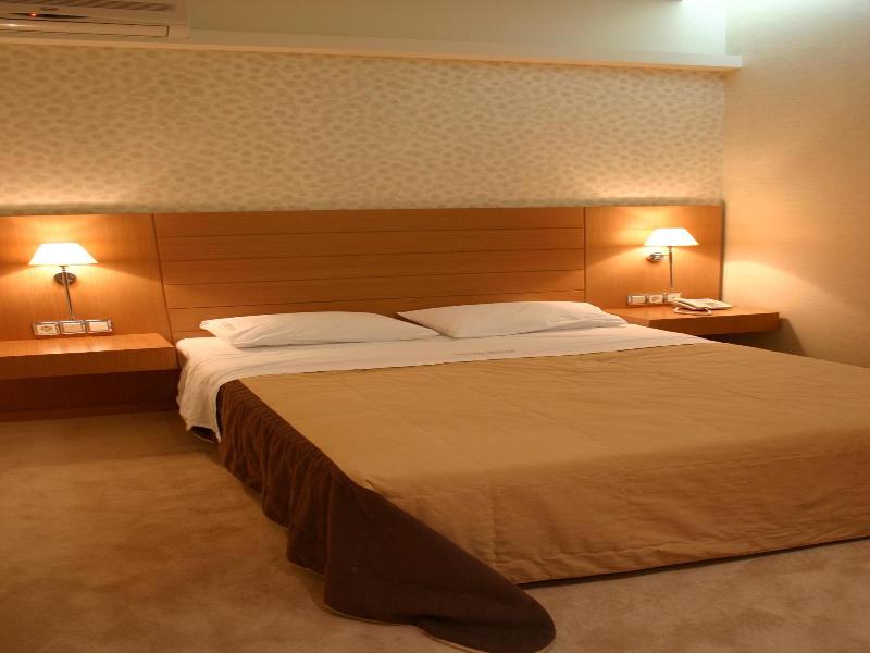 Deves hotel image