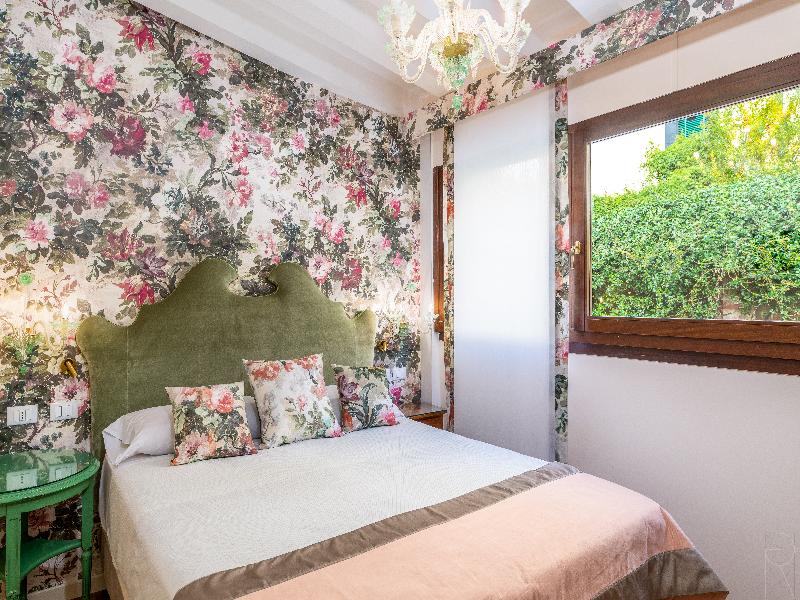 Hotel Villa Rosa image