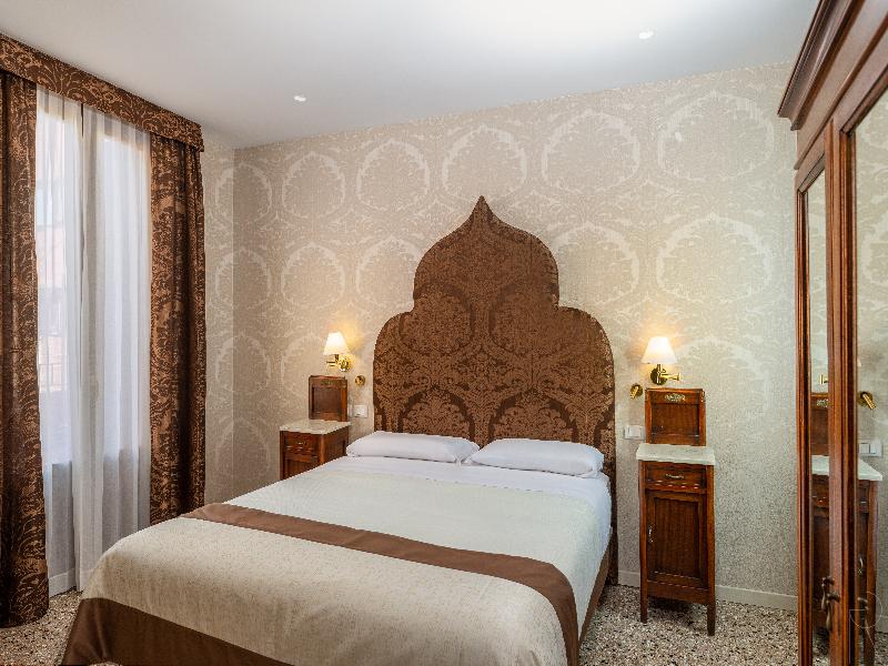 Hotel Villa Rosa image