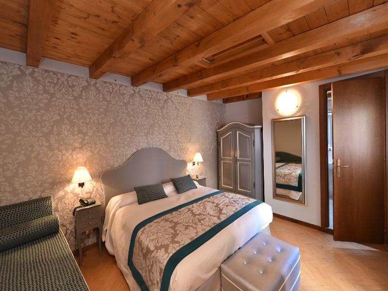 Hotel Villa Rosa image