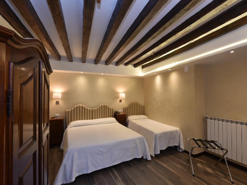 Hotel Villa Rosa image