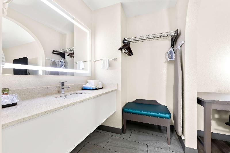 Best Western Catalina Inn image
