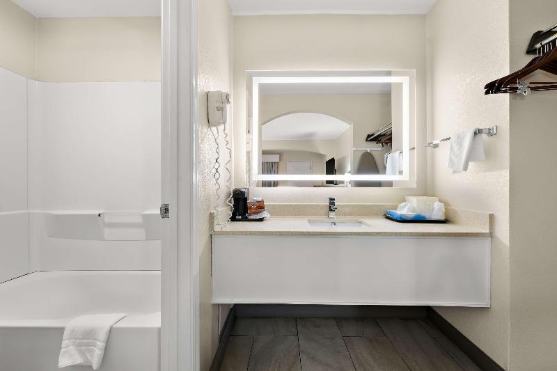 Best Western Catalina Inn image