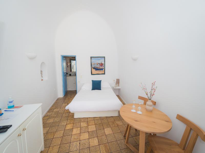 Pantelia Suites image