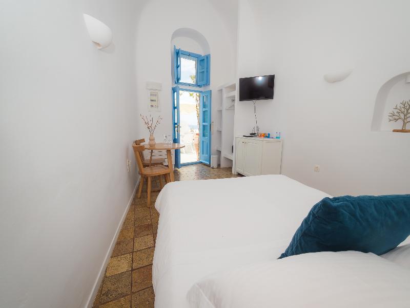 Pantelia Suites image