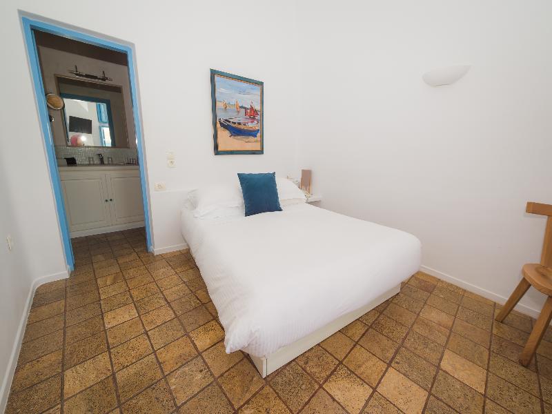 Pantelia Suites image