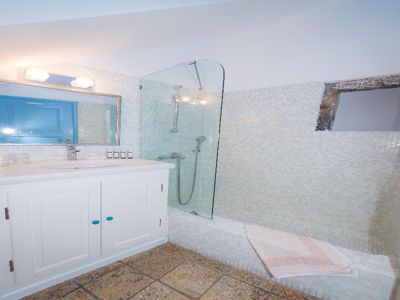 Pantelia Suites image