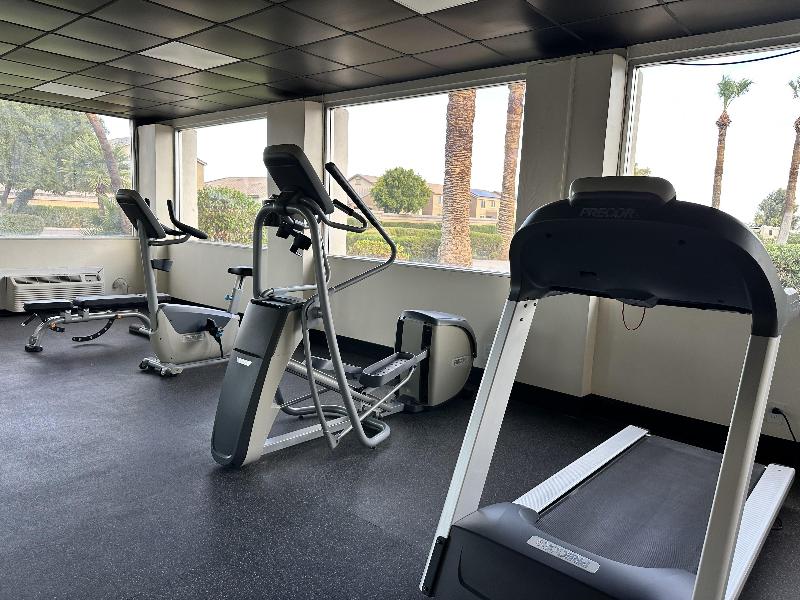 Days Hotel by Wyndham Peoria Glendale Area image