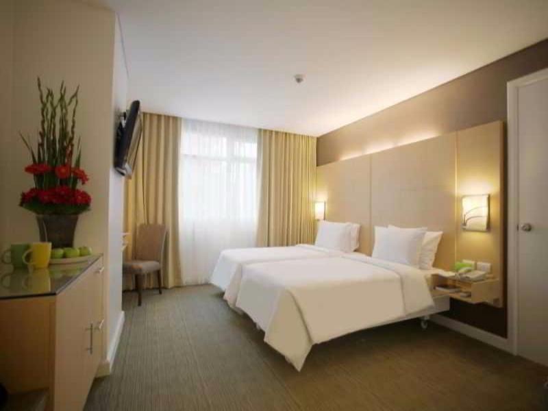 St. Giles Makati Hotel image