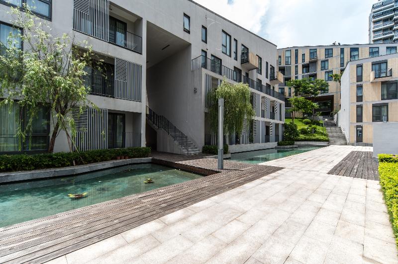 CM+ Serviced Apartment Shenzhen Hillside image
