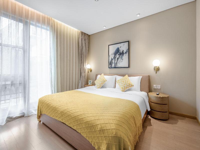 CM+ Serviced Apartment Shenzhen Hillside image