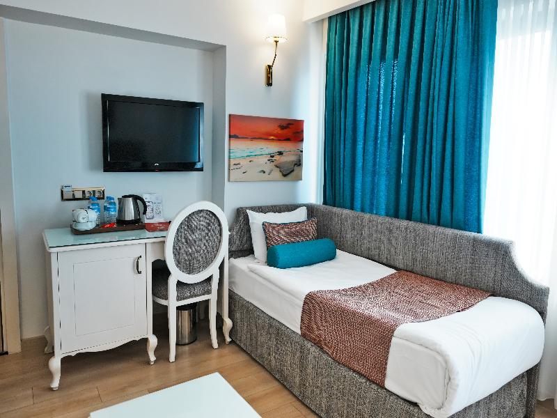 Taximtown Hotel image