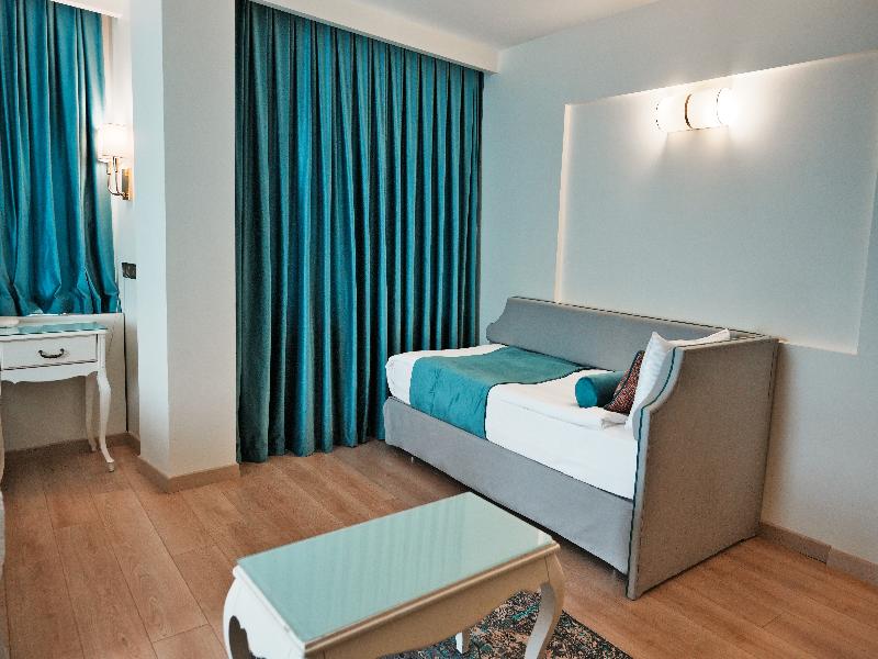 Taximtown Hotel image