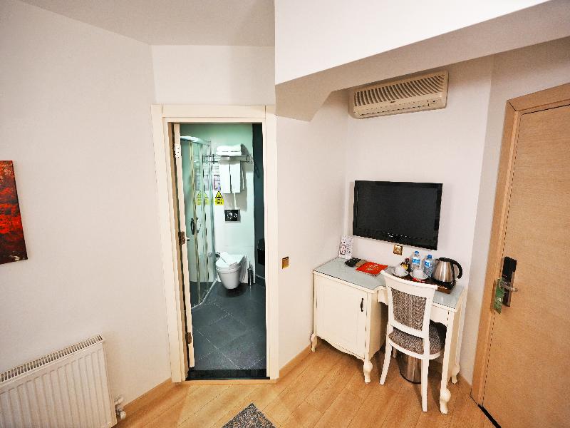 Taximtown Hotel image
