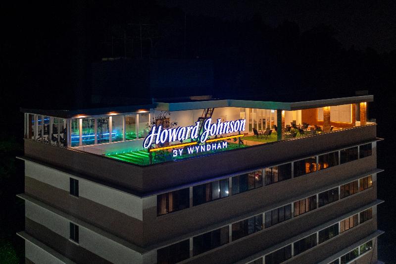 Howard Johnson by Wyndham Kota Kinabalu City C