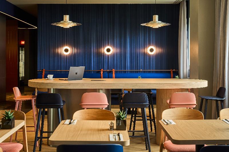 DeSilva Inn Katowice Airport image