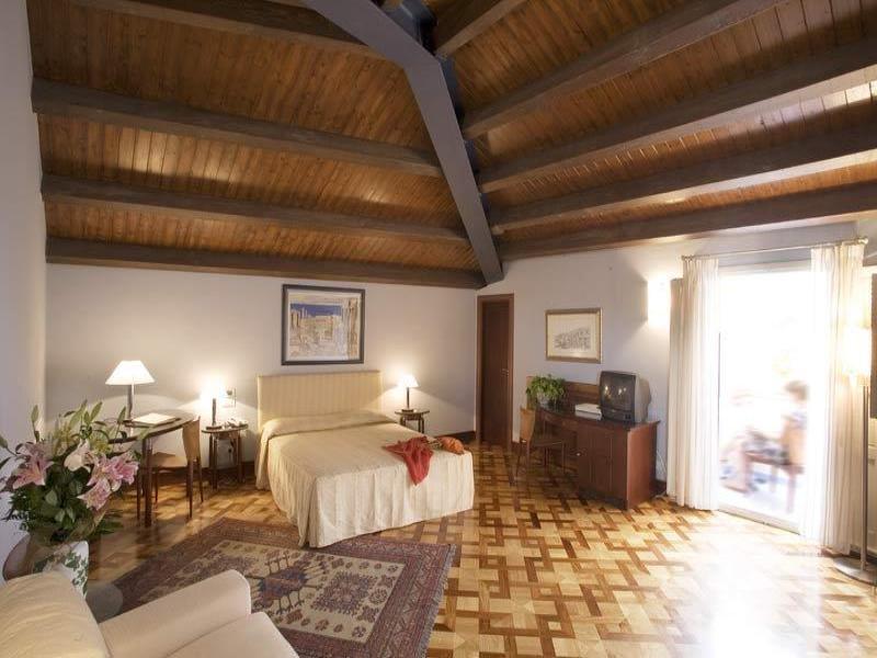 Palazzo Artemide - VRetreats, an SLH Hotel image