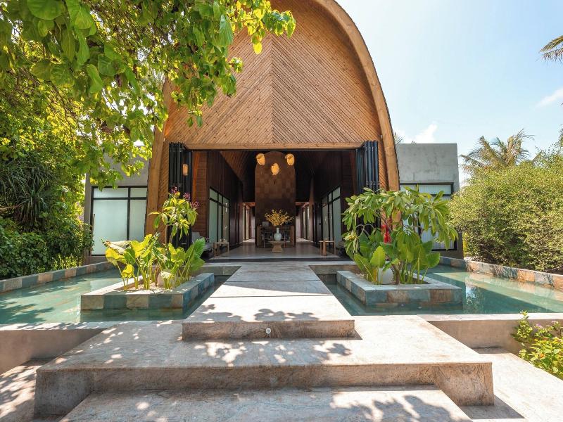 Banyan Tree Madivaru image