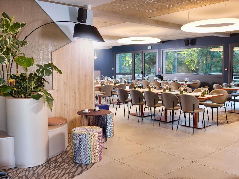Novotel Valence Sud image