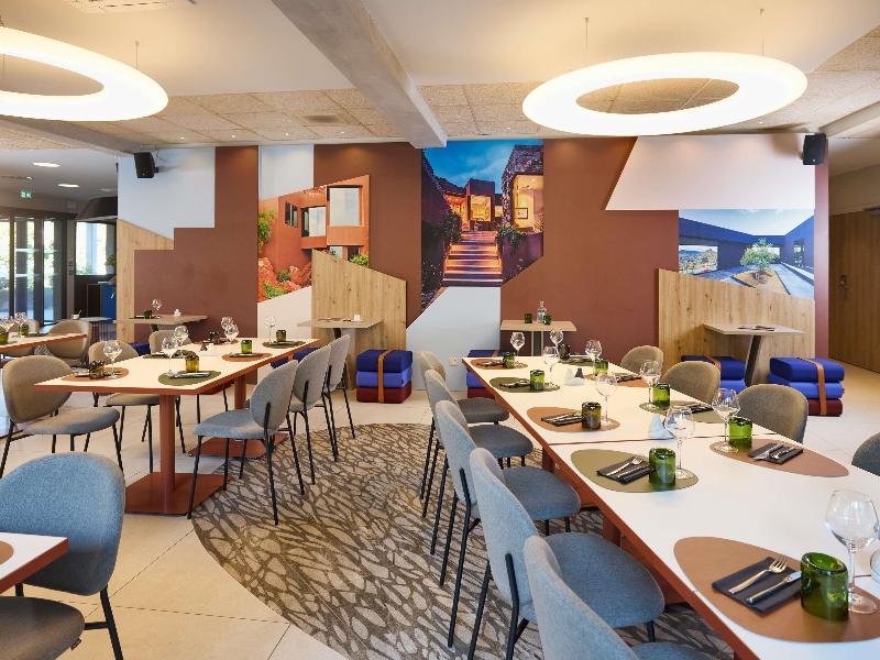 Novotel Valence Sud image