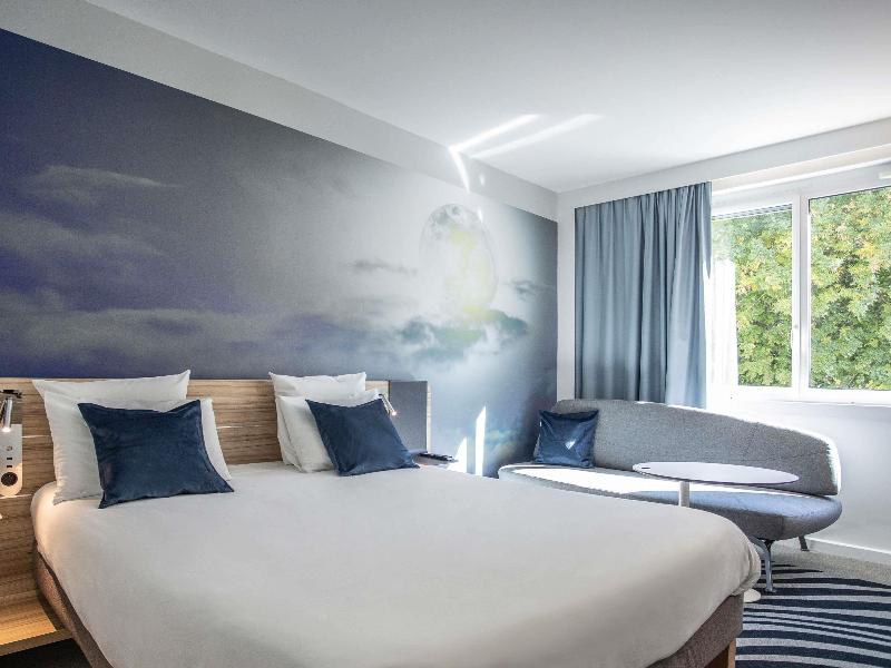 Novotel Valence Sud image